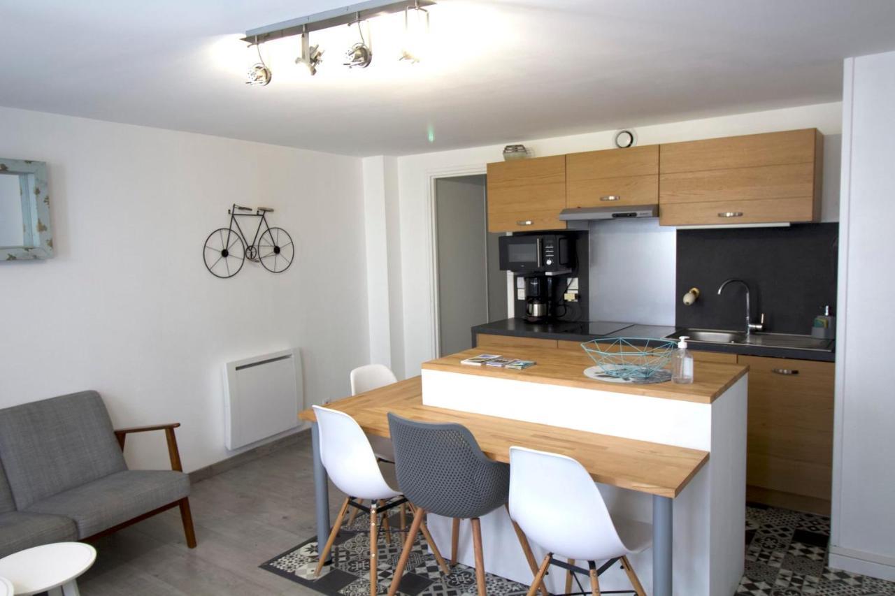 Cosy Apartment In The Center Of La Flotte Εξωτερικό φωτογραφία