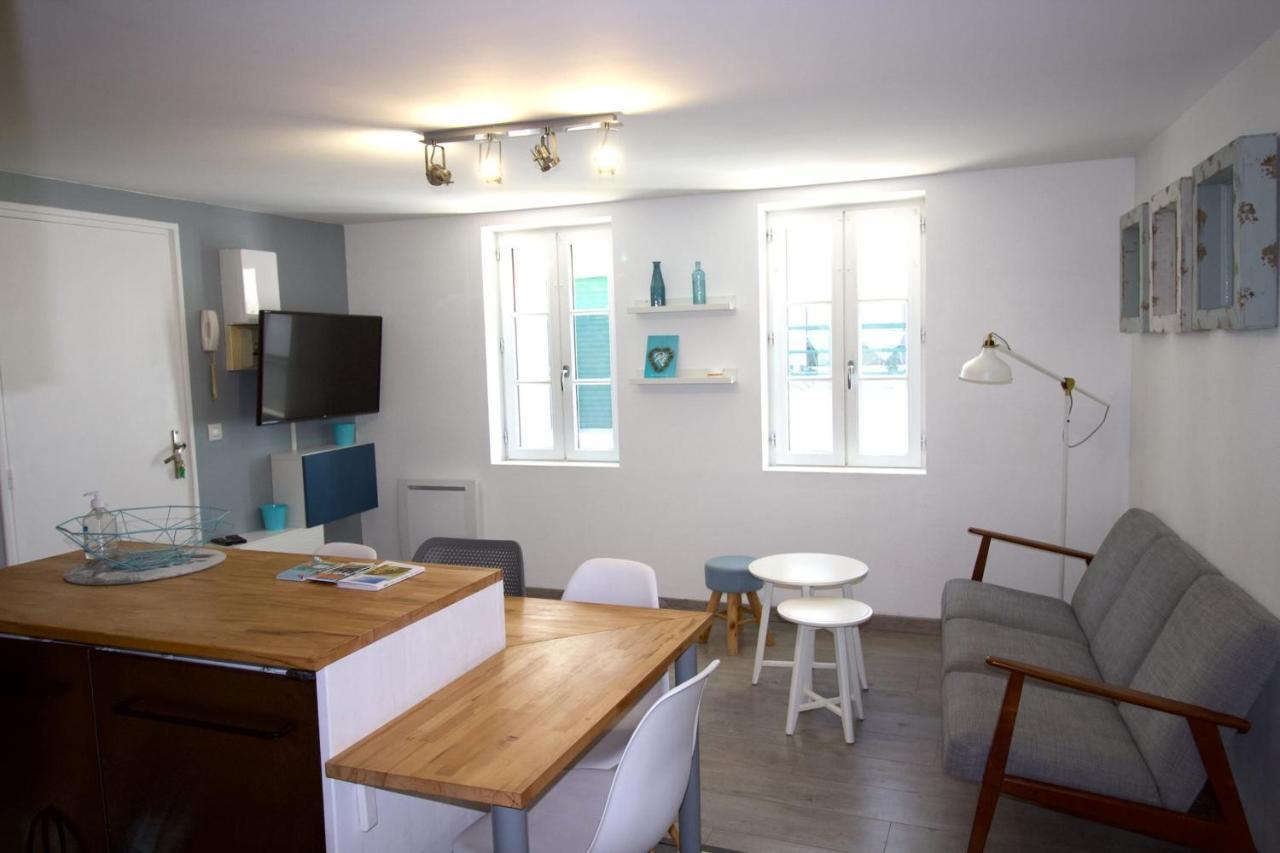 Cosy Apartment In The Center Of La Flotte Εξωτερικό φωτογραφία