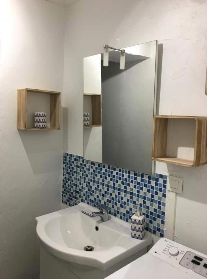Cosy Apartment In The Center Of La Flotte Εξωτερικό φωτογραφία